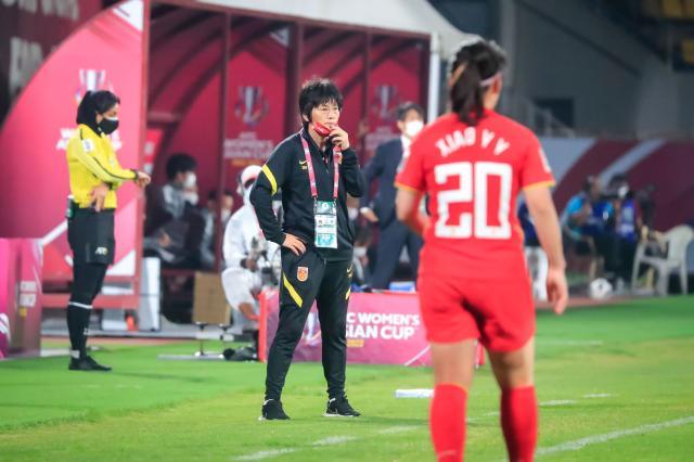 开云体育入口-射手王打后卫？水庆霞妙招频出！她是抗日最大功臣